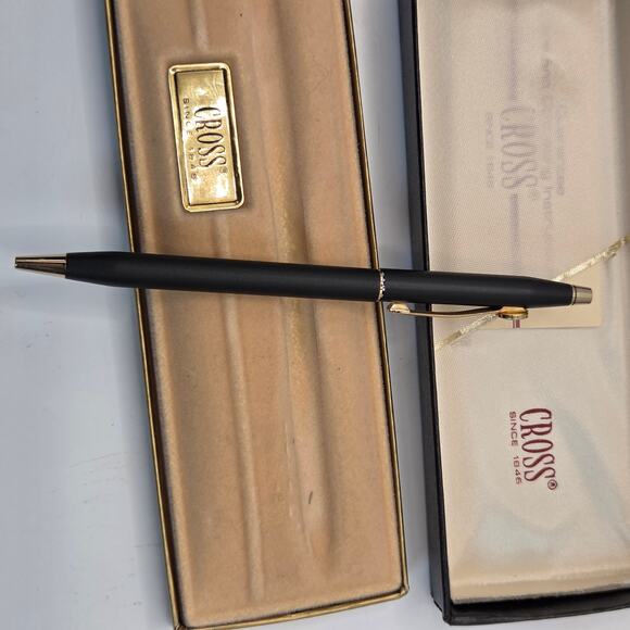 Vintage 1980s Cross Classic Century Black Ballpoint Pen w/ Box & Papers Works - Picture 7 of 7